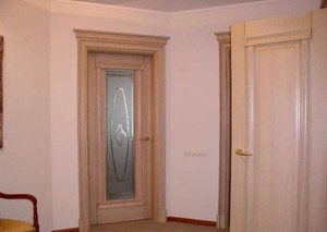 Деревянная конструкция дверей