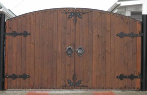 Деревянные ворота на даче своими руками фото