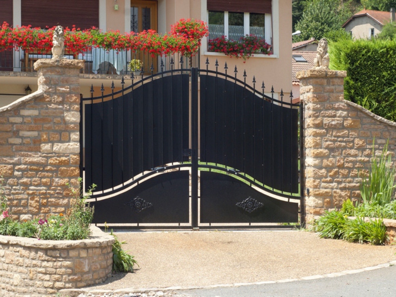 Секционные и откатные ворота - для частных домов