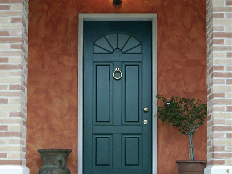 Дизайн входных дверей загородного дома
