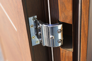 Входная дверь – важный конструктивный элемент, выбрать который необходимо для каждого частного дома
