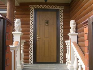 Установка двери в деревянном доме