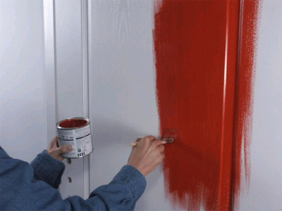 Как закрепить дверь для покраски