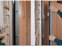 Установка металлической двери может производиться специалистом или своими силами.